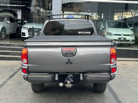 MITSUBISHI L 200 Triton 3.2 16V GLS 4X4 CABINE DUPLA TURBO DIESEL INTERCOOLER, Foto 4