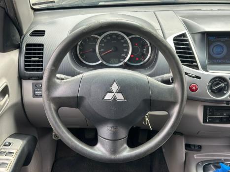MITSUBISHI L 200 Triton 3.2 16V GLS 4X4 CABINE DUPLA TURBO DIESEL INTERCOOLER, Foto 6