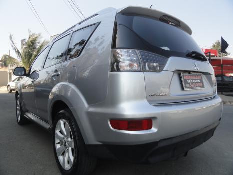 MITSUBISHI Outlander 3.0 V6 24V 4P 4X4 AUTOMTICO, Foto 3