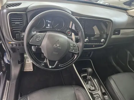 MITSUBISHI Outlander 3.0 V6 24V 4P HPE-S AWD AUTOMTICO, Foto 5