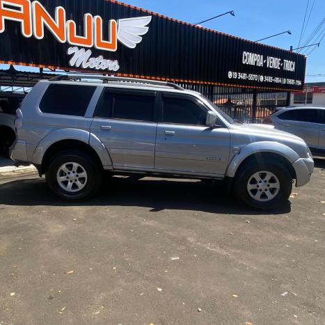 MITSUBISHI Pajero 3.2 16V 4P 4X4 7 LUGARES HPE TURBO DIESEL INTERCOOLER AUTOMTICO, Foto 3