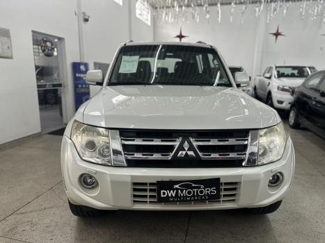 MITSUBISHI Pajero Full 3.2 16V 4P HPE 4X4 TURBO DIESEL INTERCOOLER AUTOMTICO, Foto 2