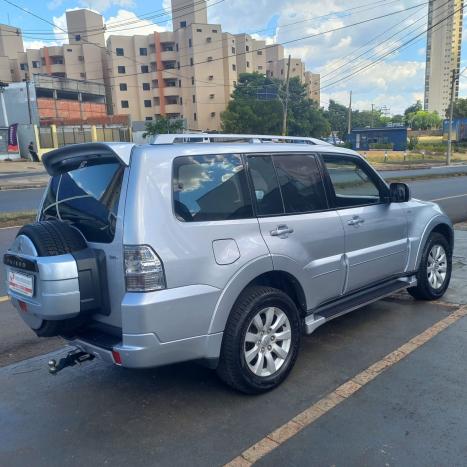 MITSUBISHI Pajero Full 3.2 16V 4P HPE 4X4 TURBO DIESEL INTERCOOLER AUTOMTICO, Foto 3