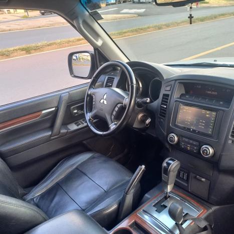 MITSUBISHI Pajero Full 3.2 16V 4P HPE 4X4 TURBO DIESEL INTERCOOLER AUTOMTICO, Foto 16
