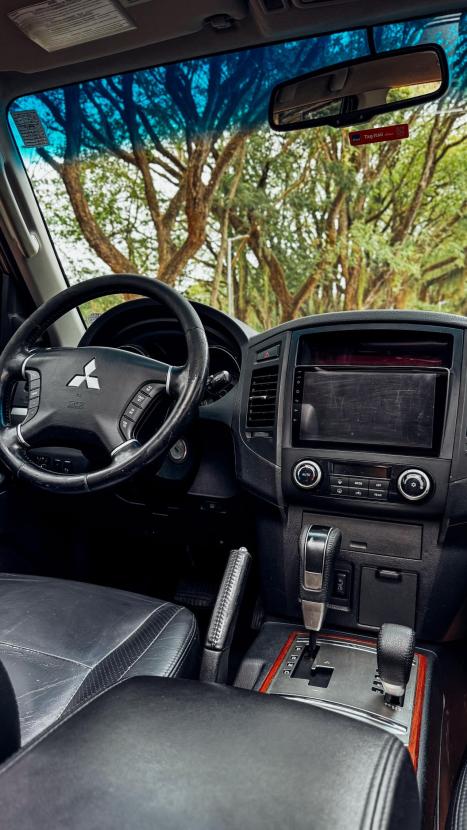 MITSUBISHI Pajero Full 3.2 16V HPE 4X4 TURBO DIESEL AUTOMTICO, Foto 5