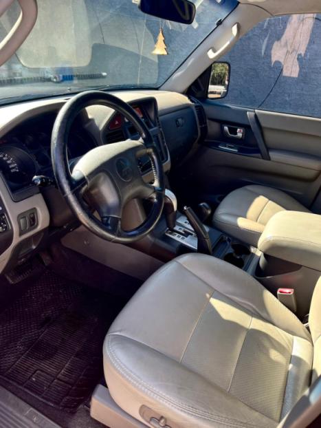 MITSUBISHI Pajero Full 3.8 V6 24V 4P HPE 4X4 AUTOMTICO, Foto 10