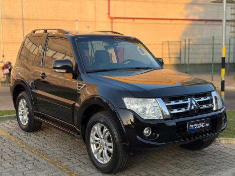 MITSUBISHI Pajero Full 3.8 V6 24V HPE 4X4 AUTOMTICO, Foto 2