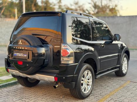 MITSUBISHI Pajero Full 3.8 V6 24V HPE 4X4 AUTOMTICO, Foto 6