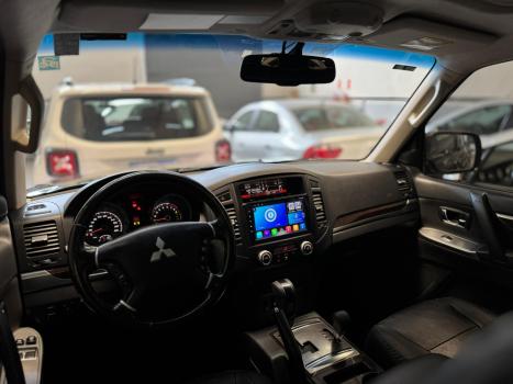 MITSUBISHI Pajero Full 3.8 V6 24V HPE 4X4 AUTOMTICO, Foto 9