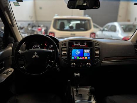 MITSUBISHI Pajero Full 3.8 V6 24V HPE 4X4 AUTOMTICO, Foto 10