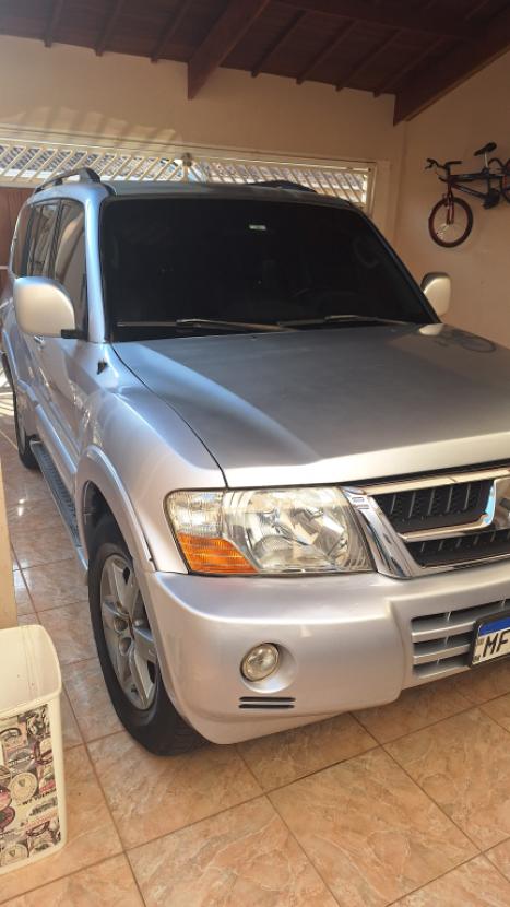 MITSUBISHI Pajero Full 3.2 16V HPE 4X4 TURBO DIESEL AUTOMTICO, Foto 5