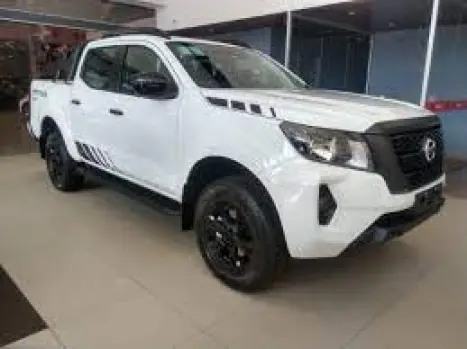 NISSAN Frontier 2.3 ATTACK CABINE DUPLA 4X4 BI-TURBO DIESEL AUTOMTICO, Foto 3