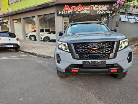 NISSAN Frontier 2.3 16V PRO4X CABINE DUPLA 4X4 BI-TURBO DIESEL AUTOMTICO, Foto 2