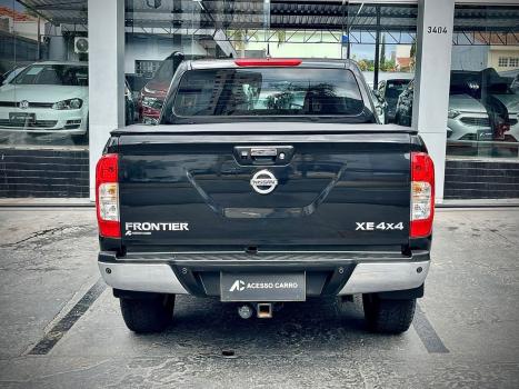 NISSAN Frontier 2.3 16V XE 4X4 CABINE DUPLA BI-TURBO DIESEL AUTOMTICO, Foto 4