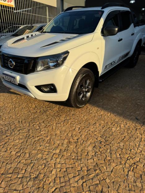 NISSAN Frontier 2.3 ATTACK CABINE DUPLA 4X4 BI-TURBO DIESEL AUTOMTICO, Foto 2