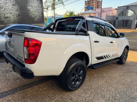 NISSAN Frontier 2.3 ATTACK CABINE DUPLA 4X4 BI-TURBO DIESEL AUTOMTICO, Foto 4