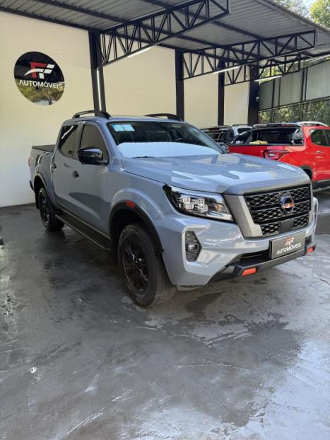 NISSAN Frontier 2.3 16V PRO4X CABINE DUPLA 4X4 BI-TURBO DIESEL AUTOMTICO, Foto 3