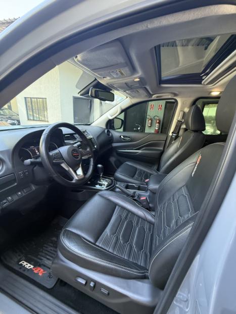 NISSAN Frontier 2.3 16V PRO4X CABINE DUPLA 4X4 BI-TURBO DIESEL AUTOMTICO, Foto 13