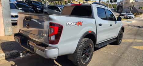 NISSAN Frontier 2.3 16V PRO4X CABINE DUPLA 4X4 BI-TURBO DIESEL AUTOMTICO, Foto 4