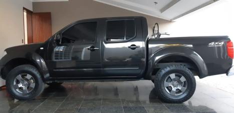 NISSAN Frontier 2.5 XE 4X4 TURBO DIESEL CABINE DUPLA, Foto 2