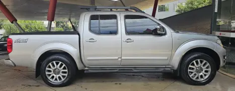 NISSAN Frontier 2.5 SL 4X4 TURBO DIESEL CABINE DUPLA AUTOMTICO, Foto 8