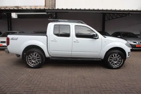 NISSAN Frontier 2.5 SL 4X4 TURBO DIESEL CABINE DUPLA AUTOMTICO, Foto 4