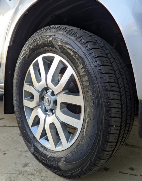 NISSAN Frontier 2.5 SL 4X4 TURBO DIESEL CABINE DUPLA AUTOMTICO, Foto 9