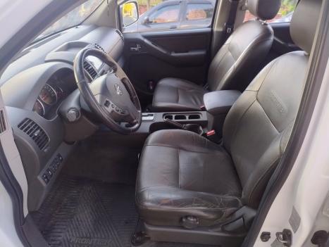 NISSAN Frontier 2.5 SL 4X4 TURBO DIESEL CABINE DUPLA AUTOMTICO, Foto 2