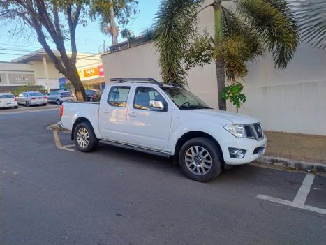 NISSAN Frontier 2.5 SL 4X4 TURBO DIESEL CABINE DUPLA AUTOMTICO, Foto 1
