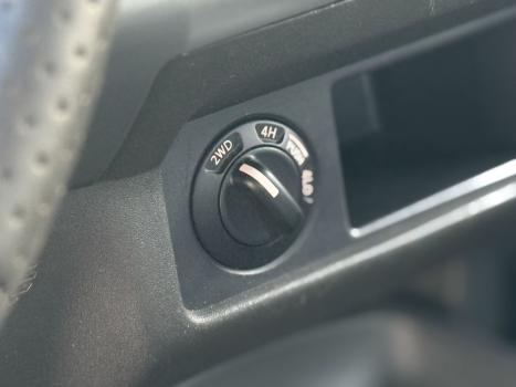 NISSAN Frontier 2.5 LE ATTACK 4X4 TURBO DIESEL CABINE DUPLA AUTOMTICO, Foto 10