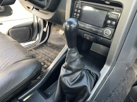 NISSAN Frontier 2.8 SE TURBO DIESEL CABINE DUPLA, Foto 11