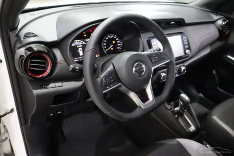 NISSAN Kicks 1.6 16V 4P FLEXSTART XPLAY XTRONIC AUTOMTICO CVT, Foto 4