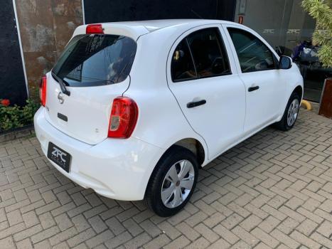 NISSAN March 1.0 12V 4P S FLEX, Foto 2