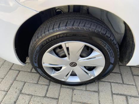 NISSAN March 1.0 12V 4P S FLEX, Foto 10
