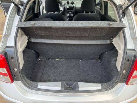 NISSAN March 1.0 16V 4P S FLEX, Foto 8