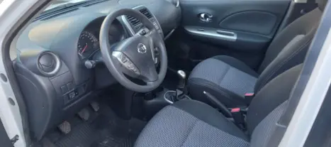 NISSAN March 1.0 16V 4P SV FLEX, Foto 8