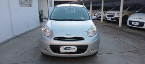 NISSAN March 1.0 16V 4P S FLEX, Foto 2