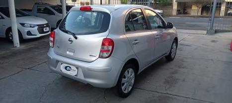 NISSAN March 1.0 16V 4P S FLEX, Foto 4