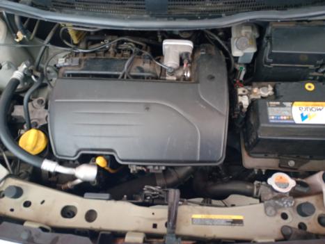 NISSAN March 1.0 16V 4P S FLEX, Foto 9