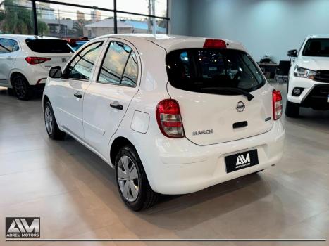 NISSAN March 1.0 16V 4P S FLEX, Foto 6