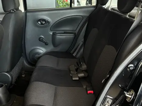 NISSAN March 1.0 16V 4P FLEX, Foto 10