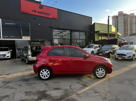 NISSAN March 1.6 16V 4P SV FLEX, Foto 5