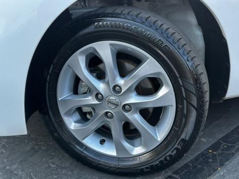 NISSAN March 1.6 16V 4P SV FLEX AUTOMTICO CVT, Foto 14