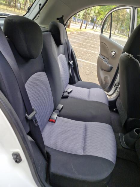 NISSAN March 1.6 16V 4P SV FLEX, Foto 11