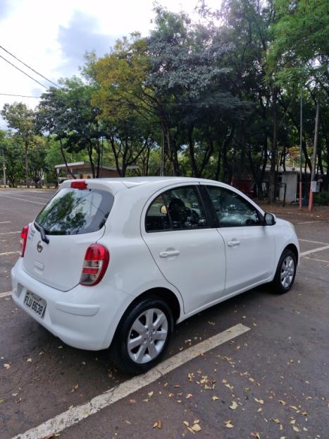 NISSAN March 1.6 16V 4P SV FLEX, Foto 12