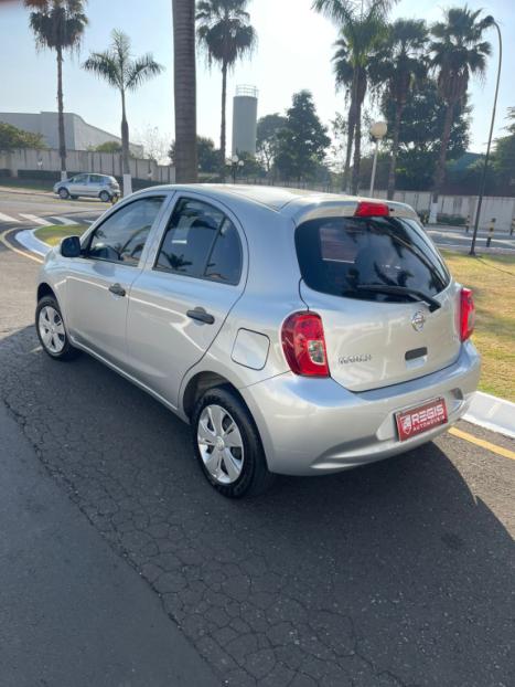 NISSAN March 1.6 16V 4P S FLEX, Foto 7