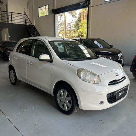 NISSAN March 1.6 16V 4P SV FLEX, Foto 3