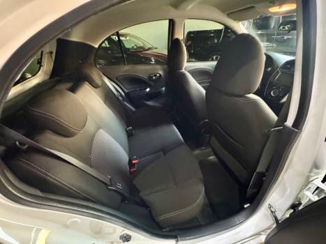 NISSAN March 1.6 16V 4P SL FLEX AUTOMTICO CVT, Foto 8