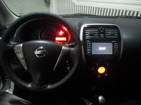 NISSAN March 1.6 16V 4P SL FLEX, Foto 5