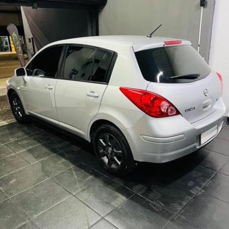 NISSAN Tiida Hatch 1.8 16V 4P S FLEX, Foto 6